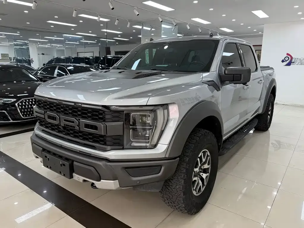 Ford F-150 Raptor — фото 10