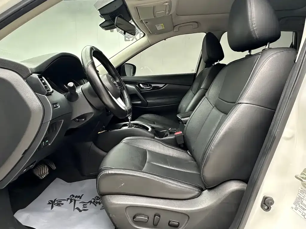 Nissan X-Trail — фото 10
