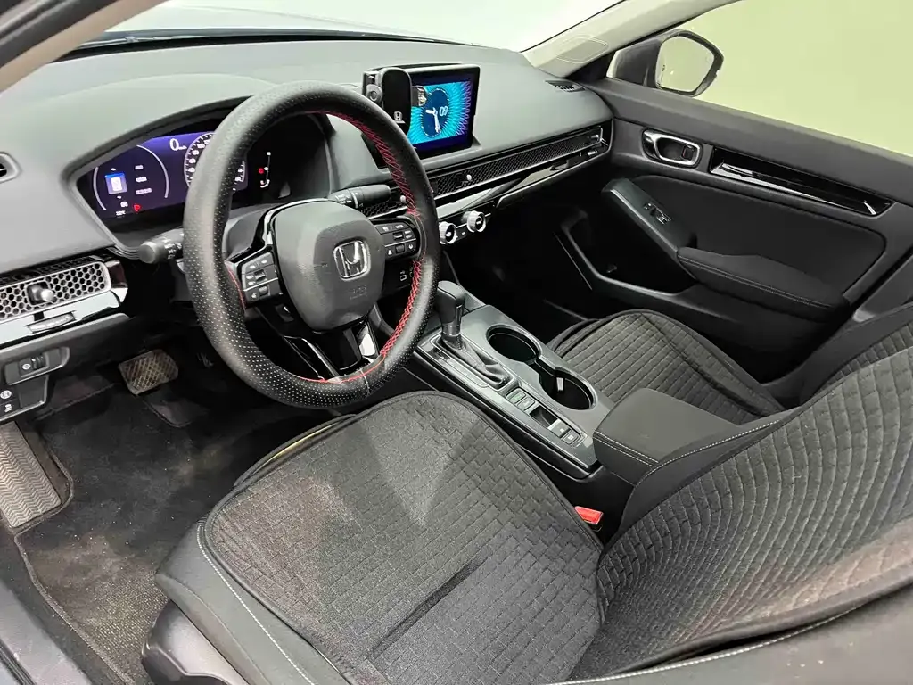 Honda Civic — фото 10