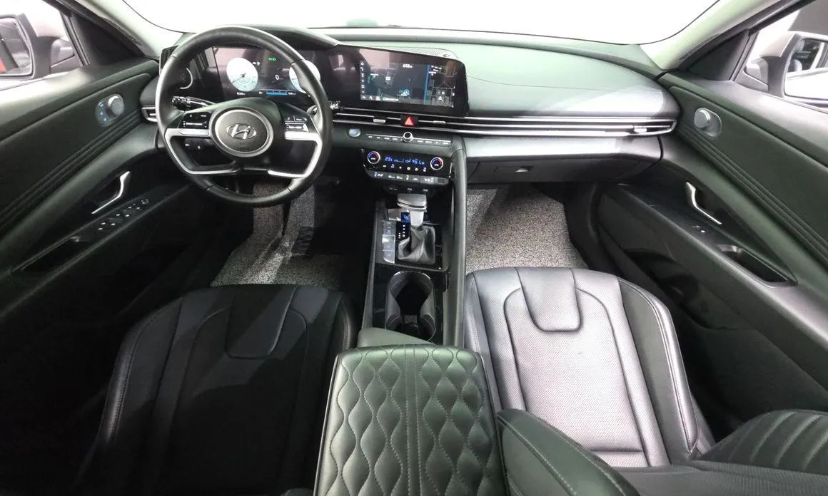 Hyundai AVANTE — фото 3