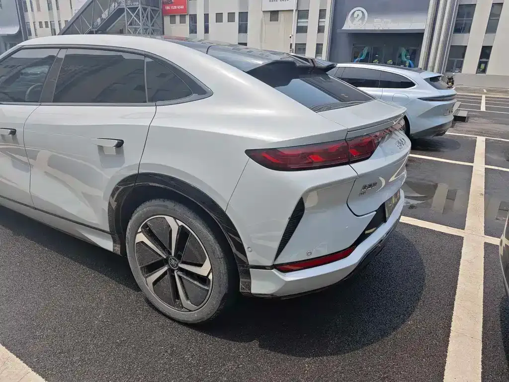 BYD L EV 2024 из CN, фото 4