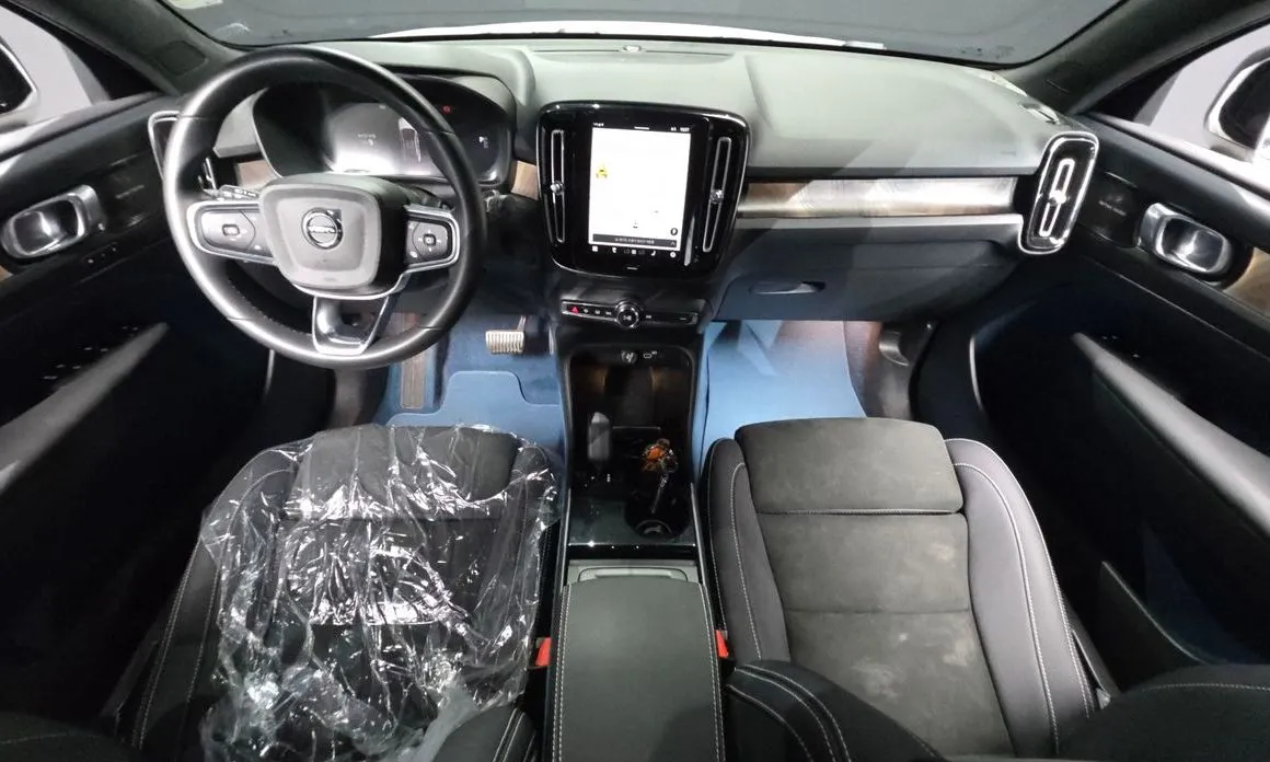 Volvo C40 2023 из KR, фото 5