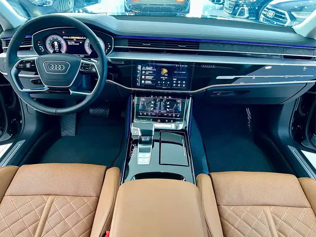 Audi A8 — фото 5
