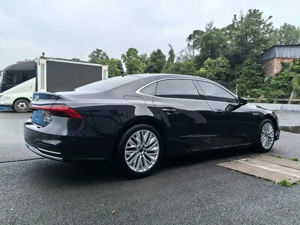 Audi A7L — фото 6
