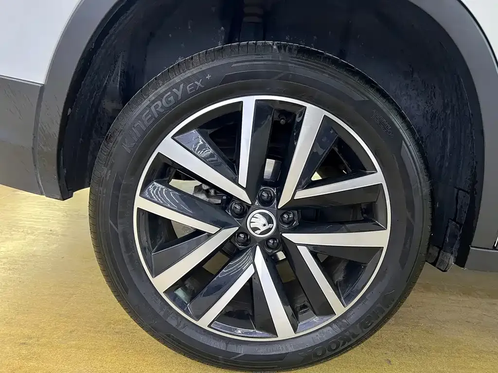 Skoda Kamiq — фото 3