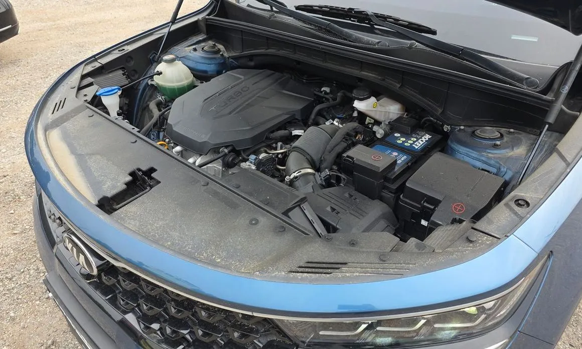 Kia Sorento — фото 9