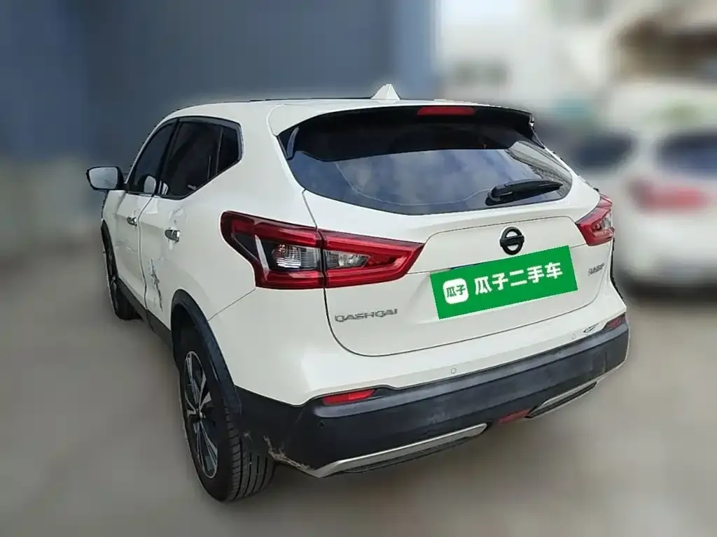 Nissan Qashqai — фото 7