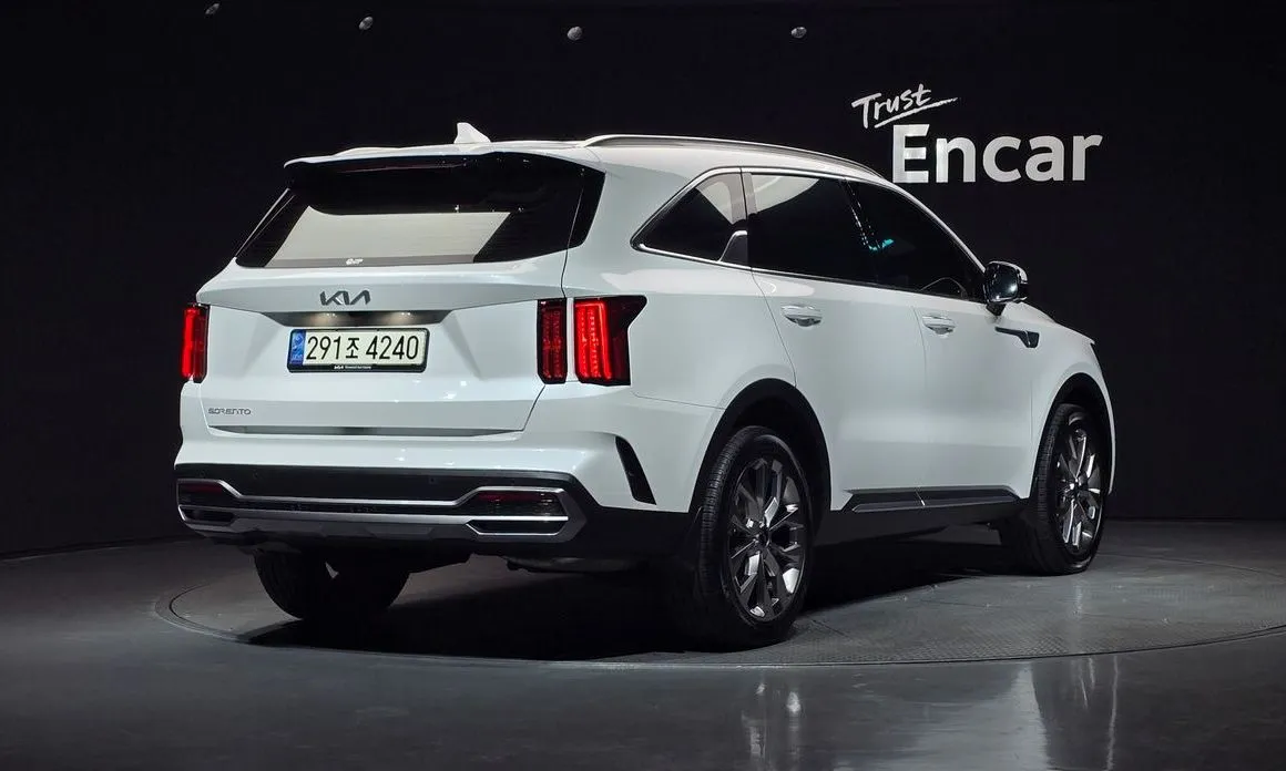 Kia Sorento — фото 6