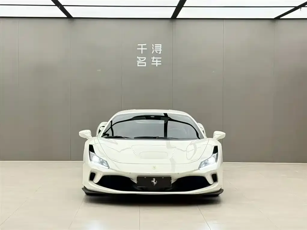 Ferrari F8 — фото 6