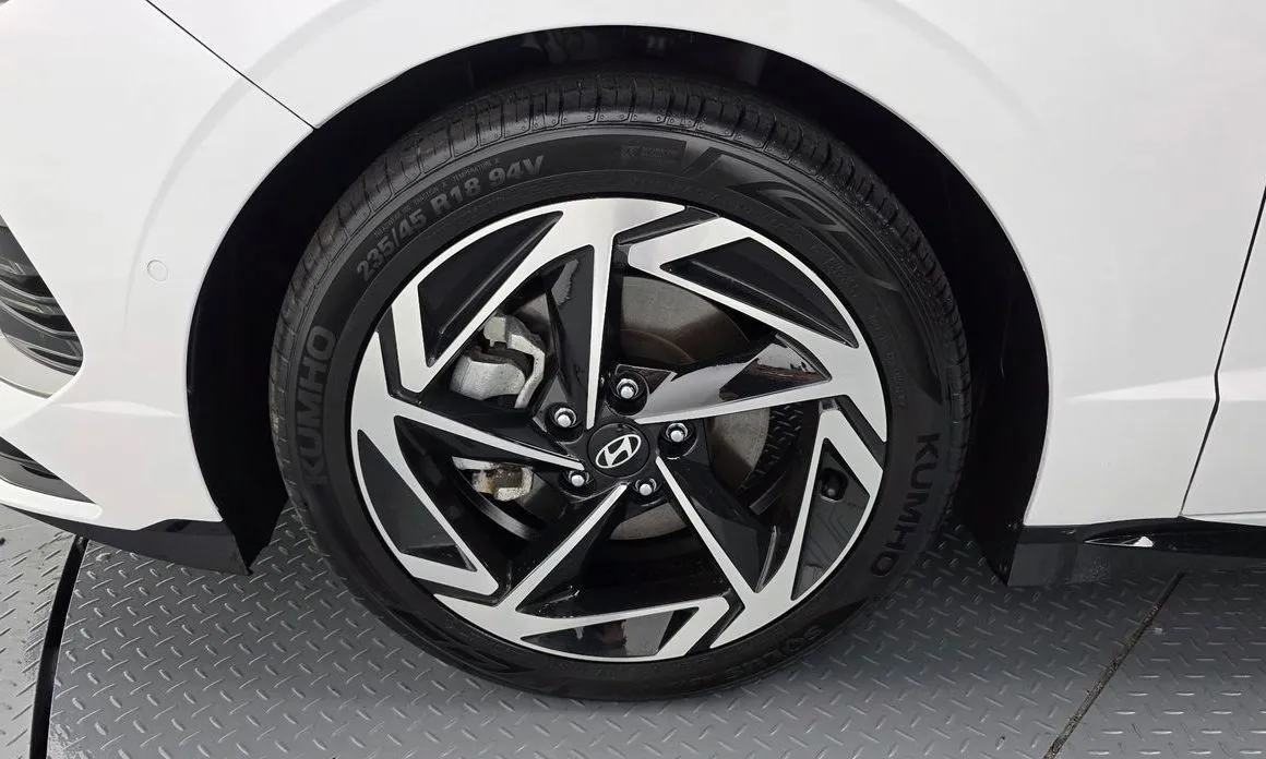 Hyundai Sonata 2024 из KR, фото 2