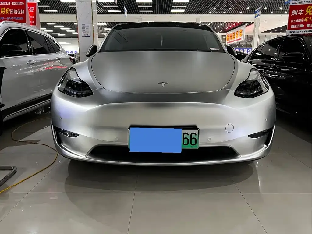 Tesla Model Y — фото 8