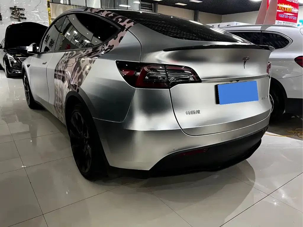 Tesla Model Y — фото 7