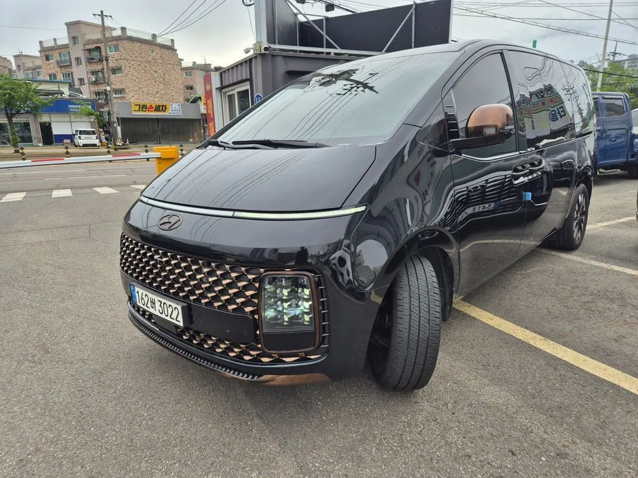 Hyundai Staria 2023 из KR, фото 1