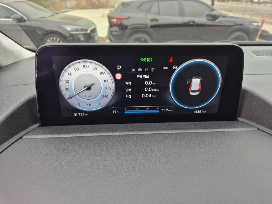 Hyundai Staria 2023 из KR, фото 4