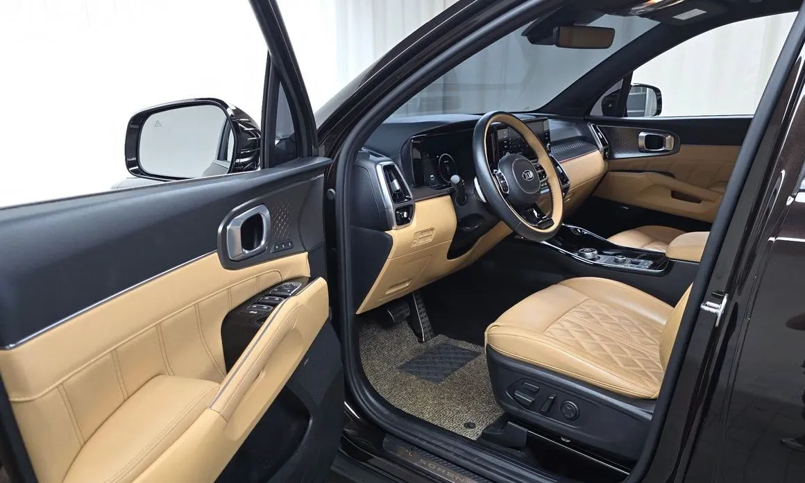 Kia Sorento — фото 7