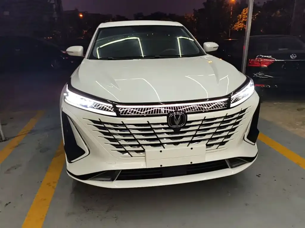 Changan CS75PLUS — фото 8