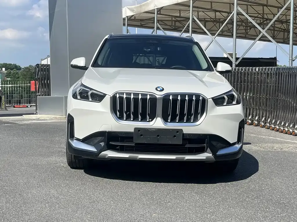 BMW X1 — фото 4