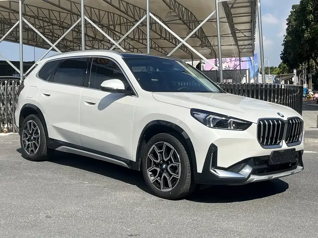 BMW X1 — фото 5