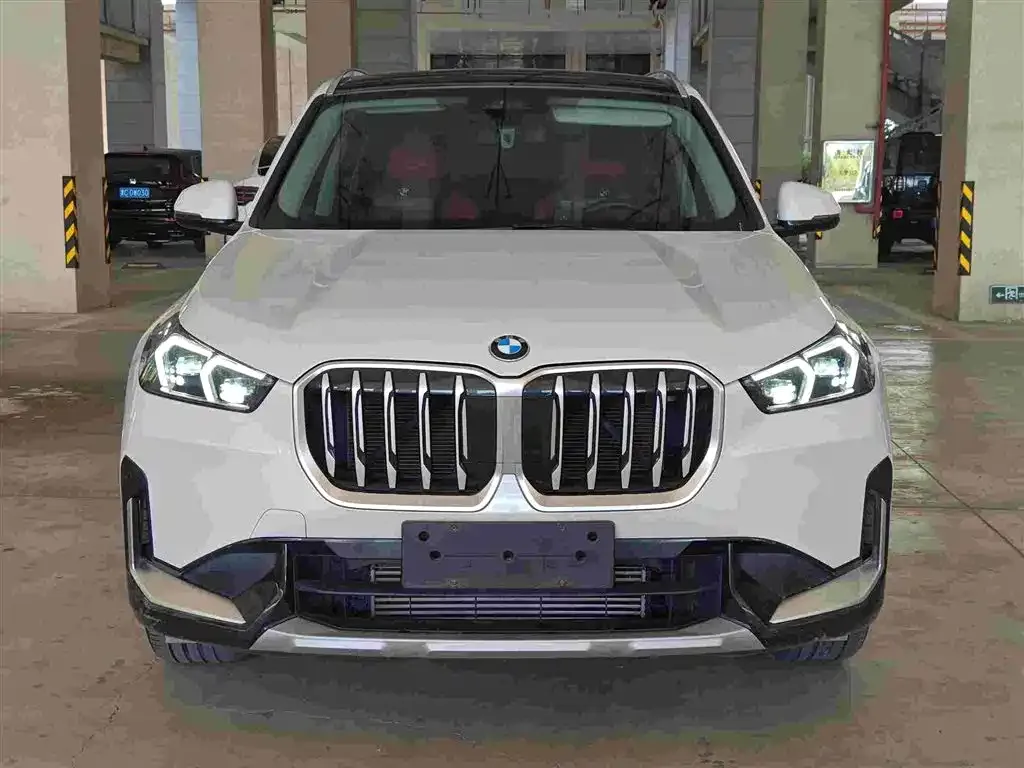 BMW X1 — фото 4