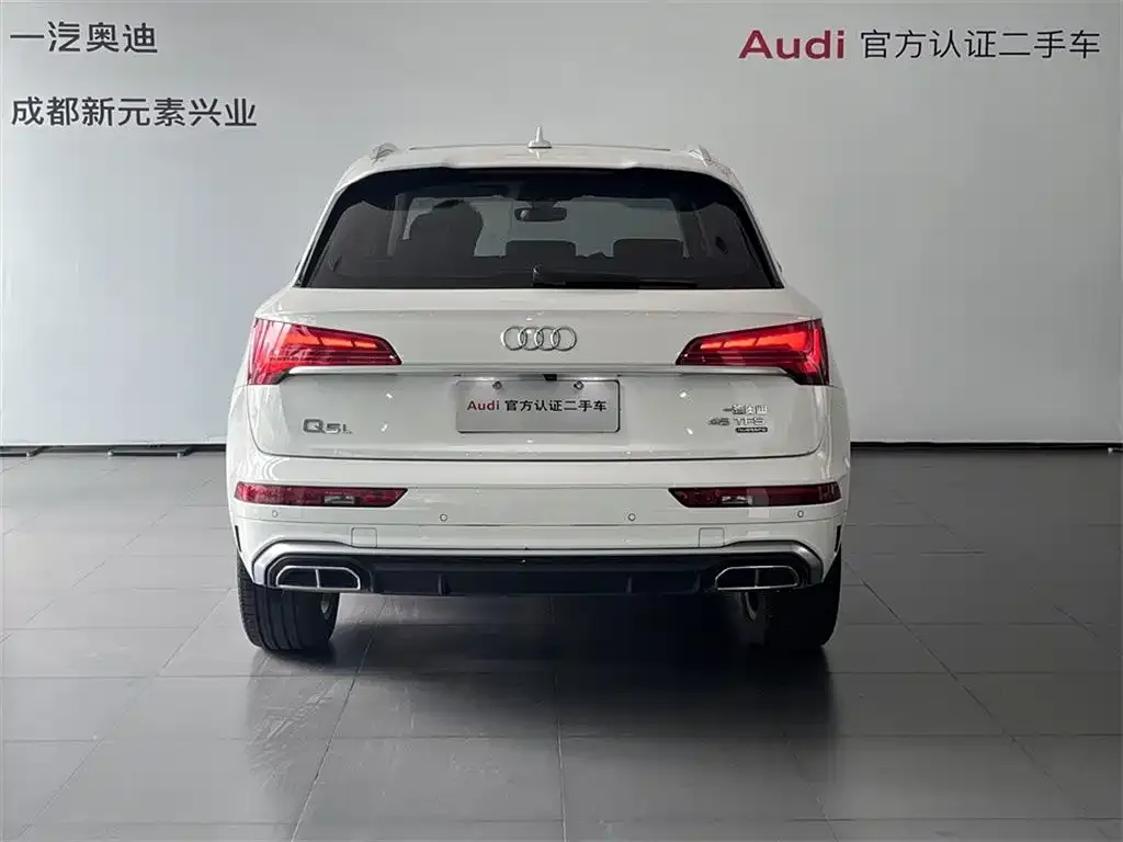 Audi Q5L — фото 2