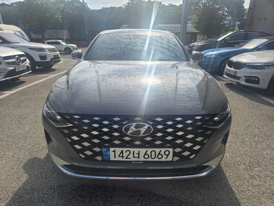 Hyundai Grandeur — фото 1