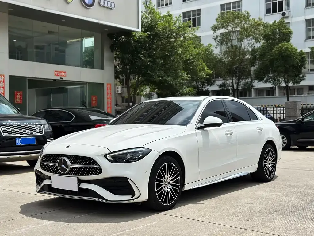 Mercedes-Benz C-Class — фото 1