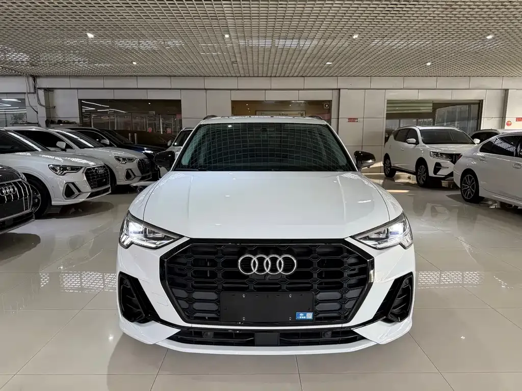 Audi Q3 — фото 6