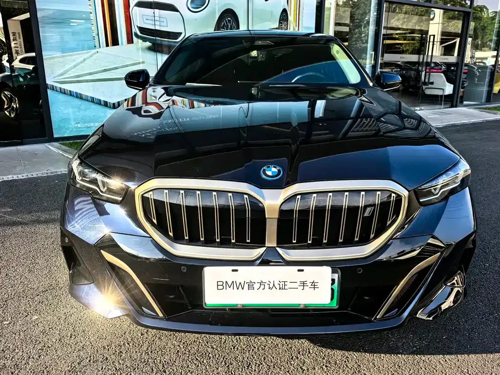 BMW i5 2025 из CN, фото 7
