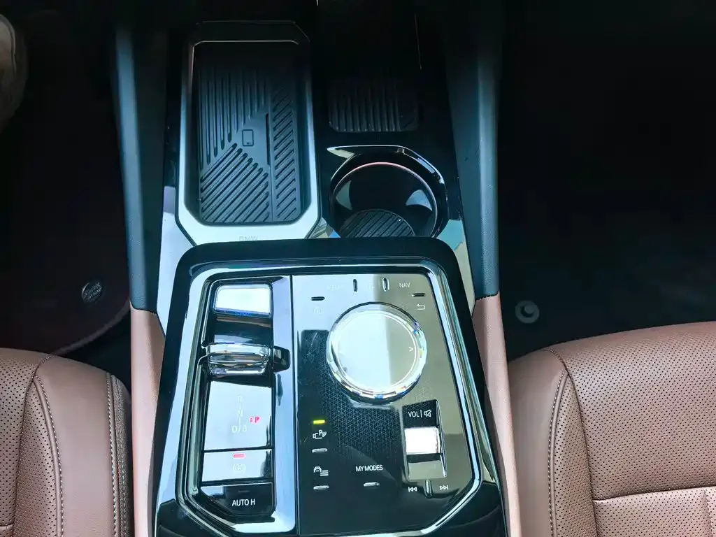 BMW i5 2025 из CN, фото 8