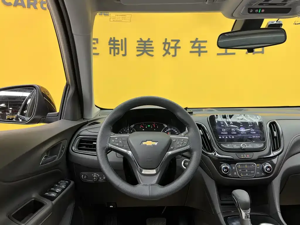 Chevrolet Equinox 2022 из CN, фото 2