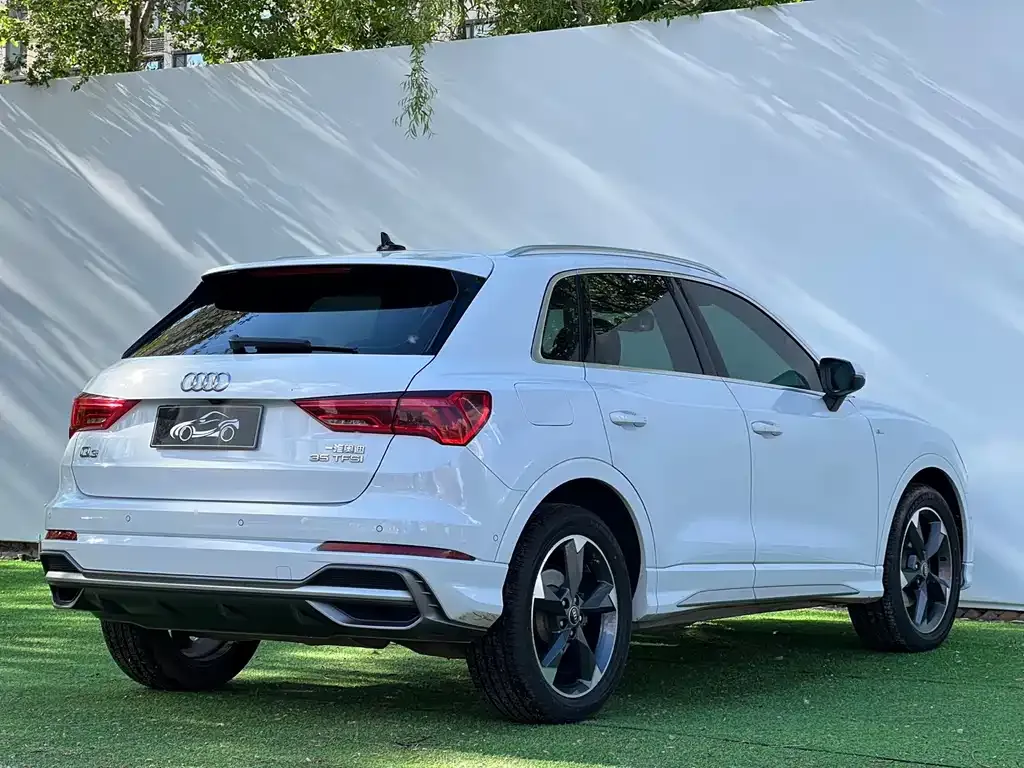 Audi Q3 — фото 3