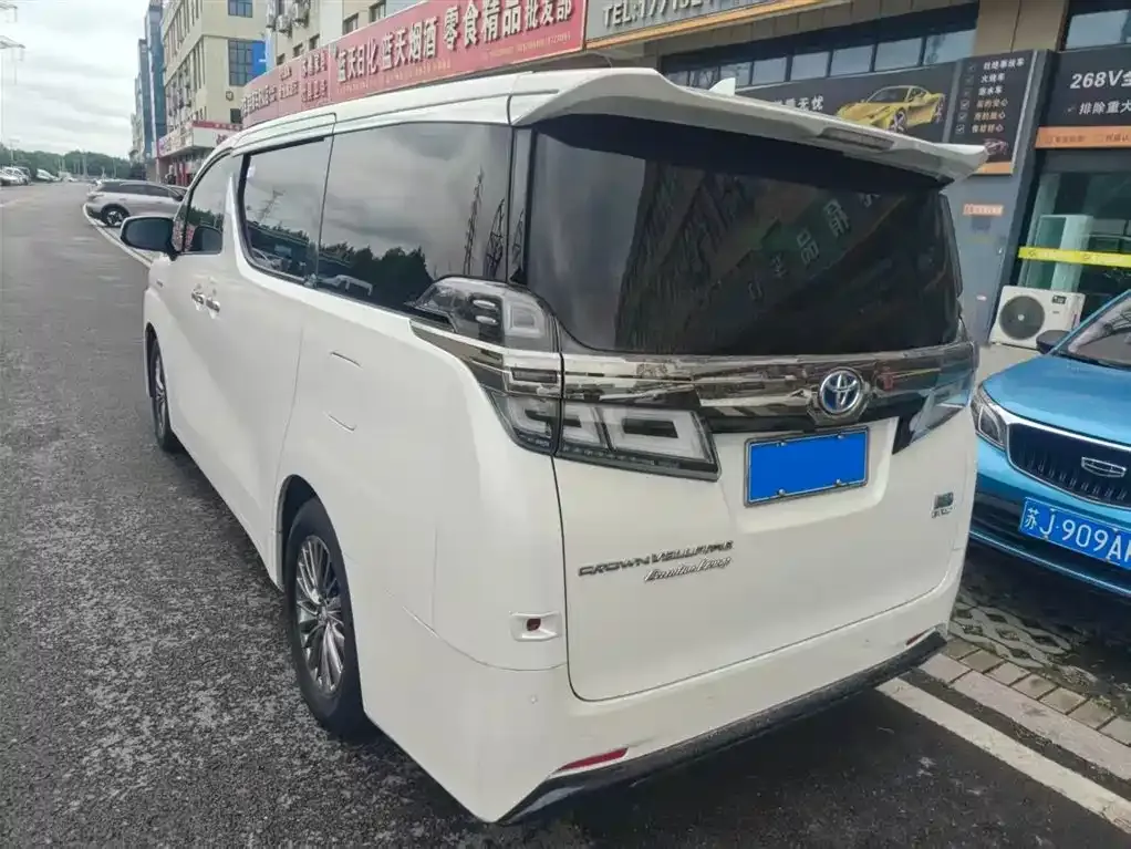 Toyota Vellfire 2021 из CN, фото 9
