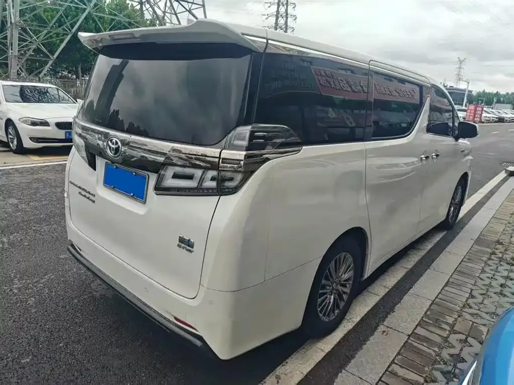 Toyota Vellfire 2021 из CN, фото 5