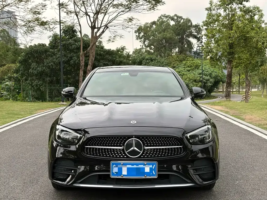 Mercedes-Benz E-Class — фото 6