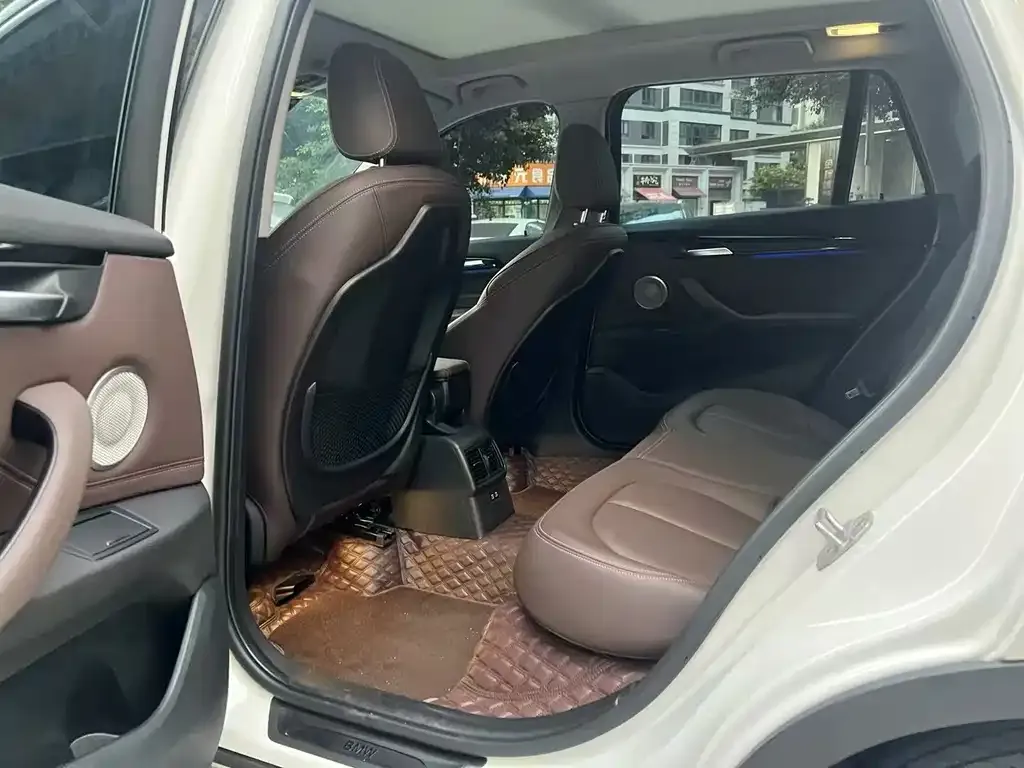 BMW X1 2023 из CN, фото 2