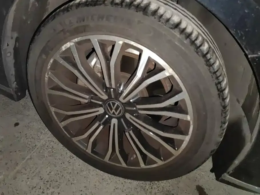 Volkswagen Phideon 2021 из CN, фото 2