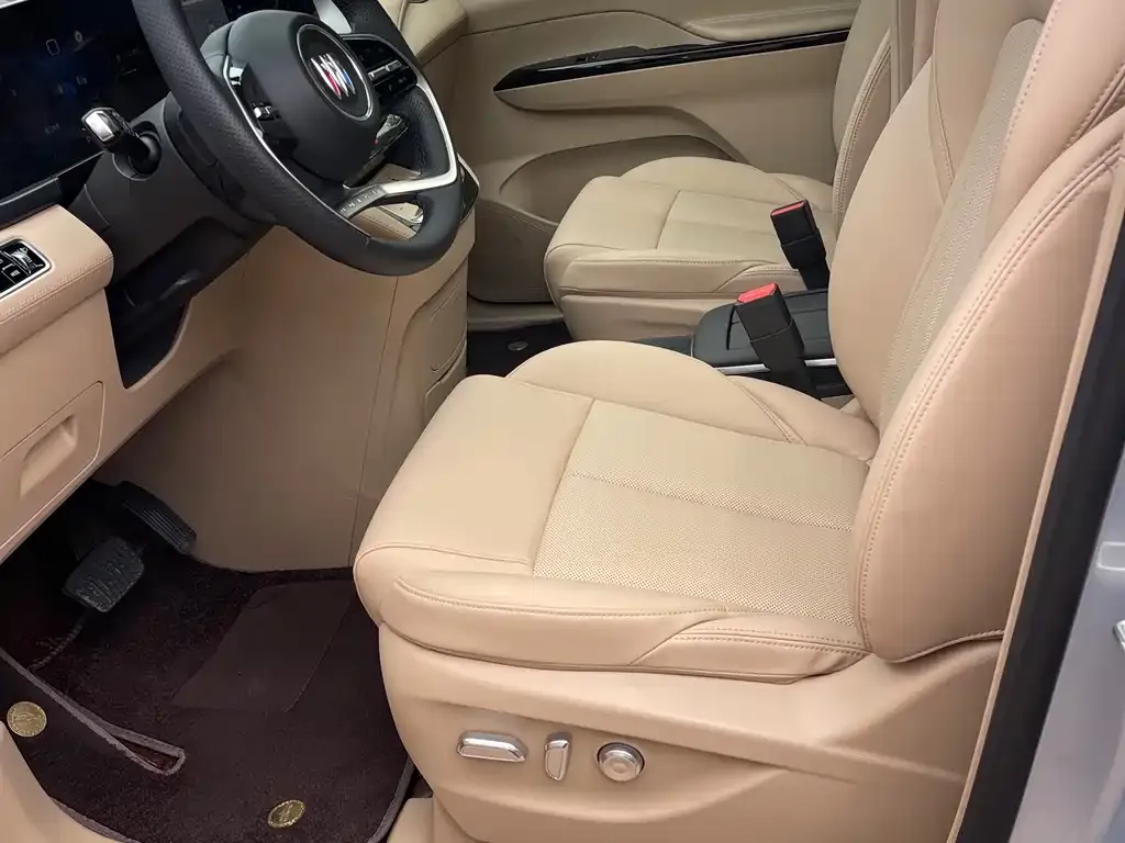 Buick GL8 Hybrid — фото 4