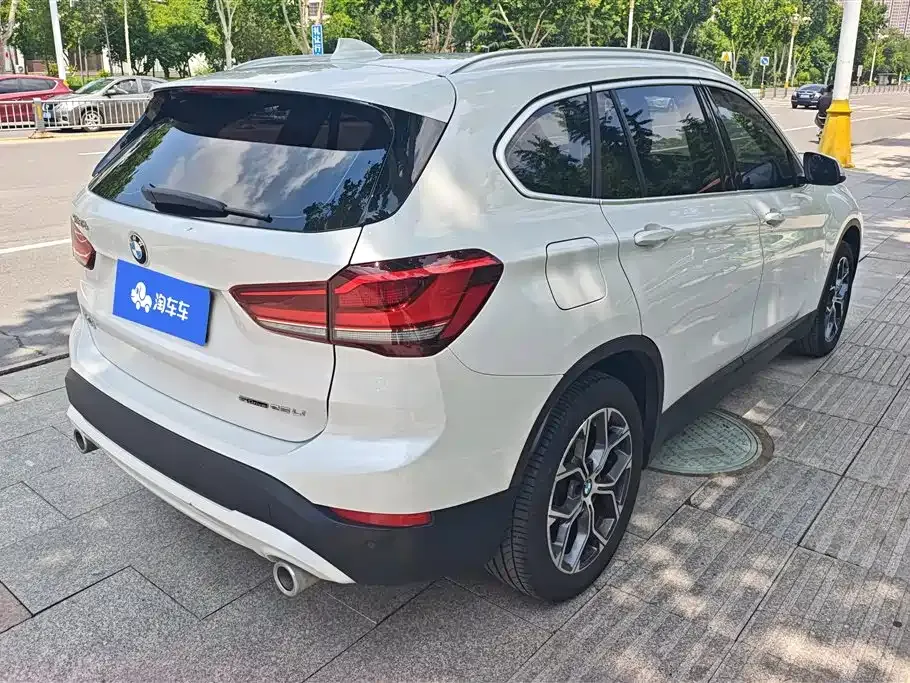 BMW X1 — фото 9