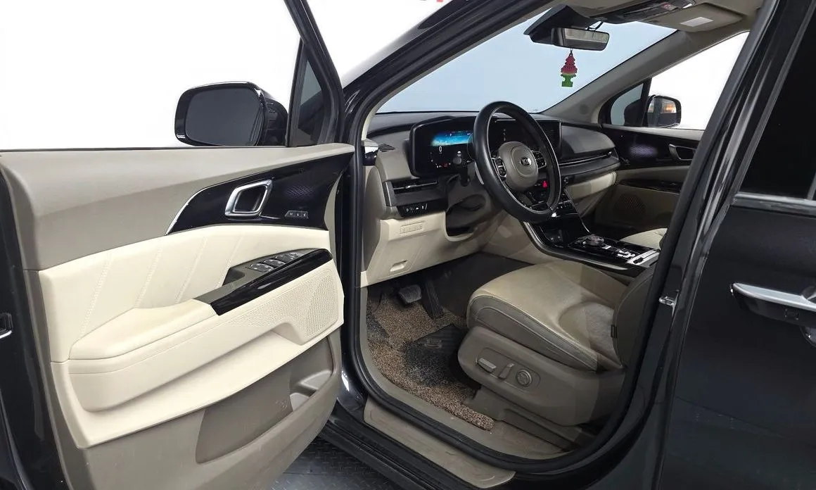 Kia Carnival — фото 10