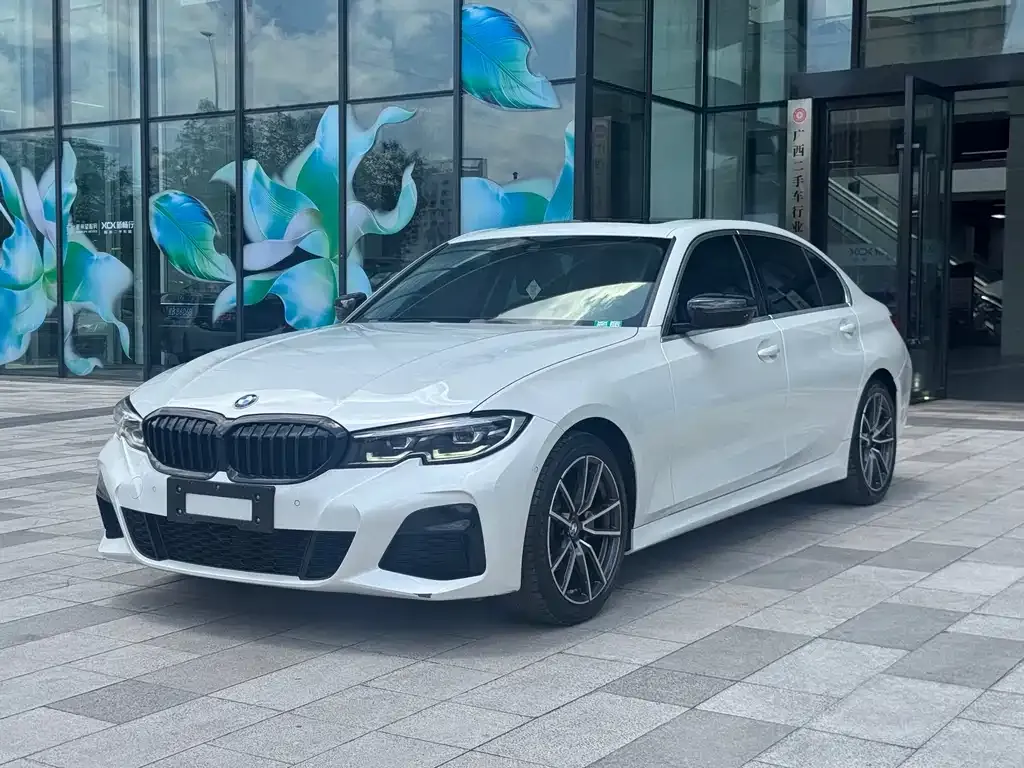 BMW 3 Series — фото 1