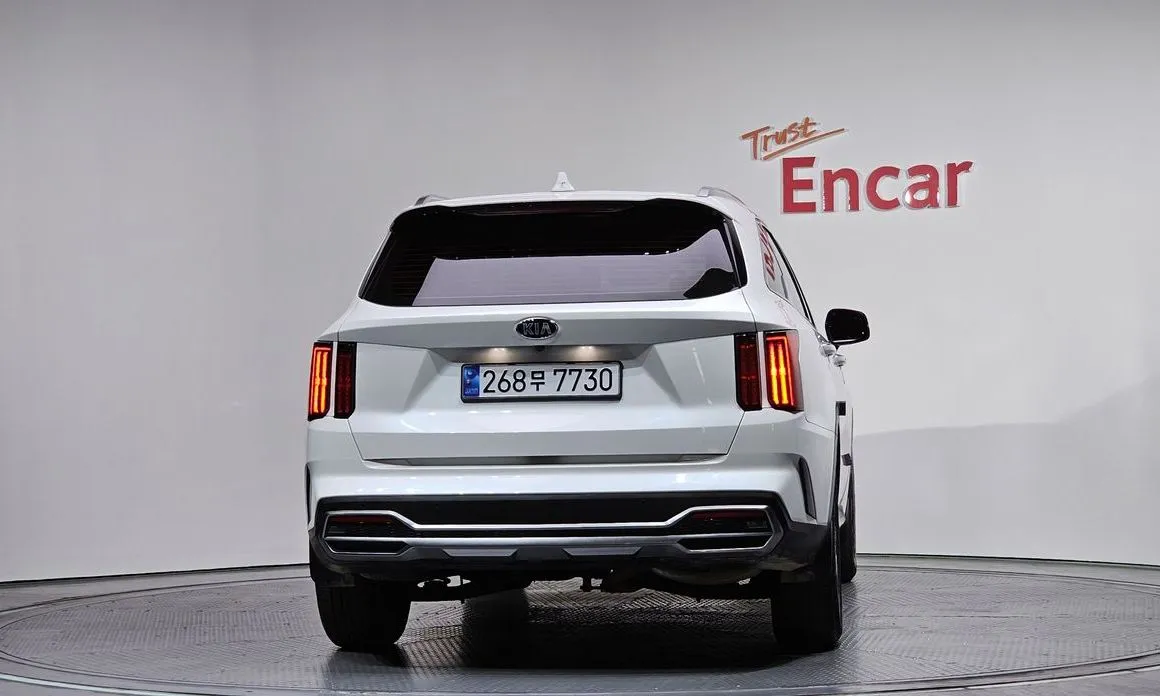 Kia Sorento — фото 4