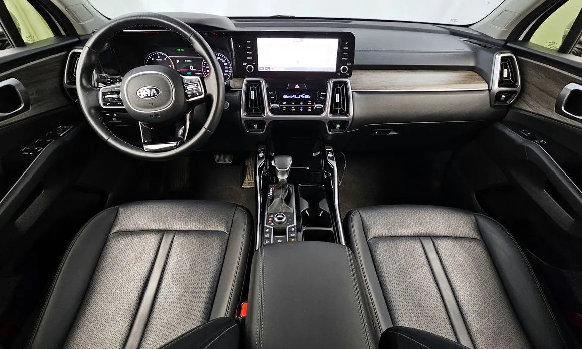 Kia Sorento — фото 10