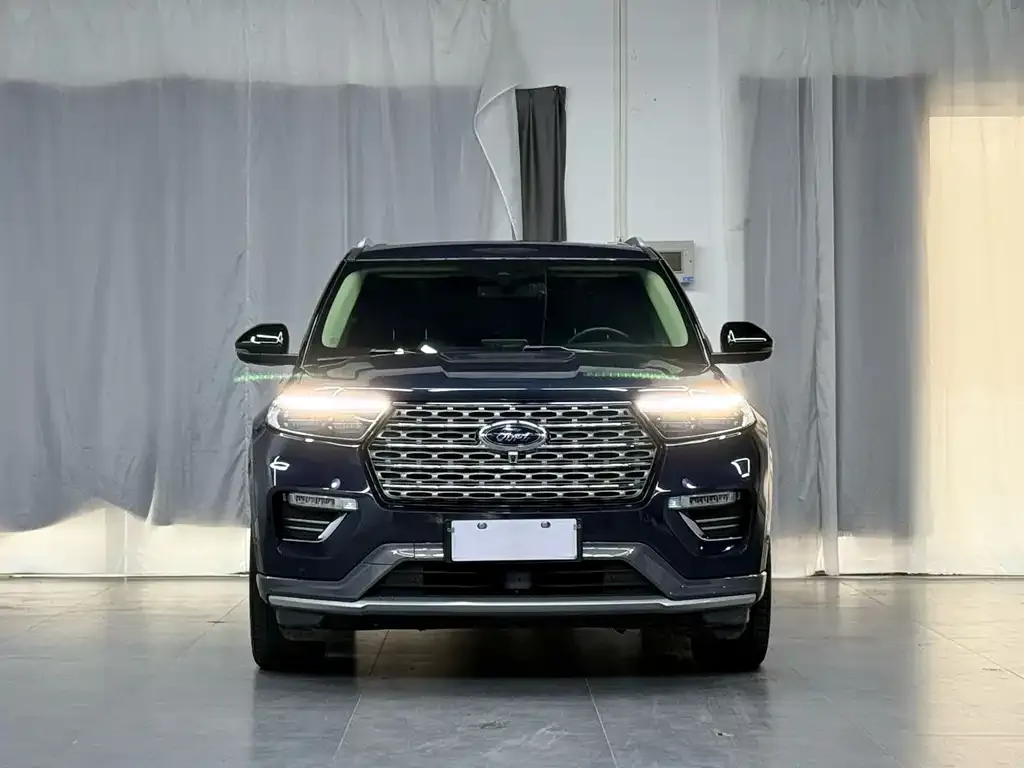 Ford Explorer 2022 из CN, фото 3