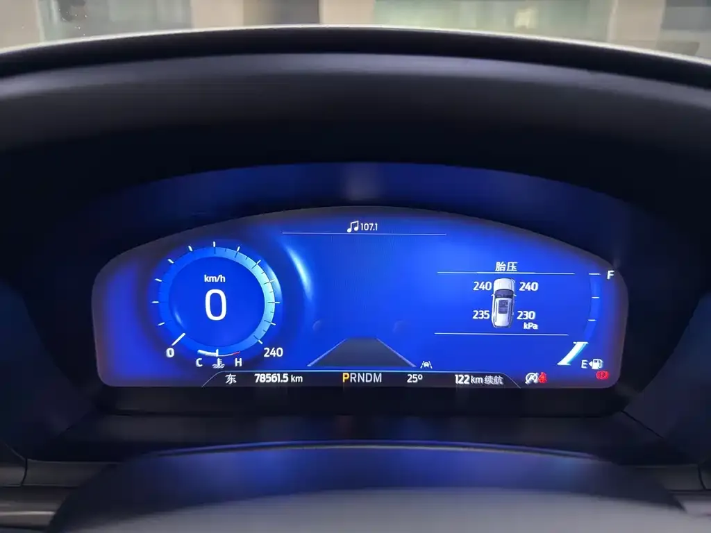 Ford Explorer 2022 из CN, фото 2