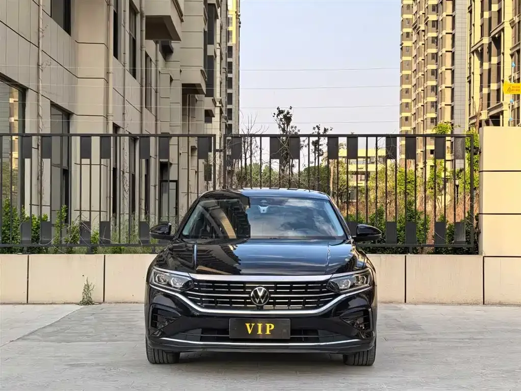 Volkswagen Passat — фото 7
