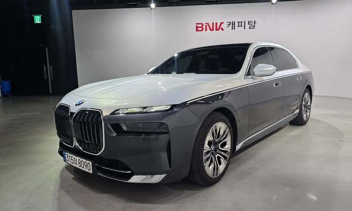 BMW 7-Series 2023 из KR, фото 4