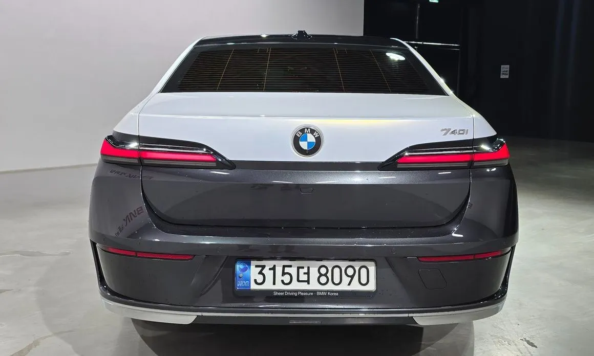 BMW 7-Series 2023 из KR, фото 3