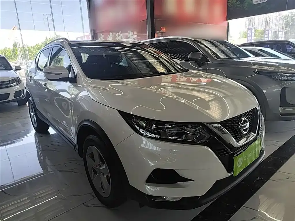 Nissan Qashqai — фото 2