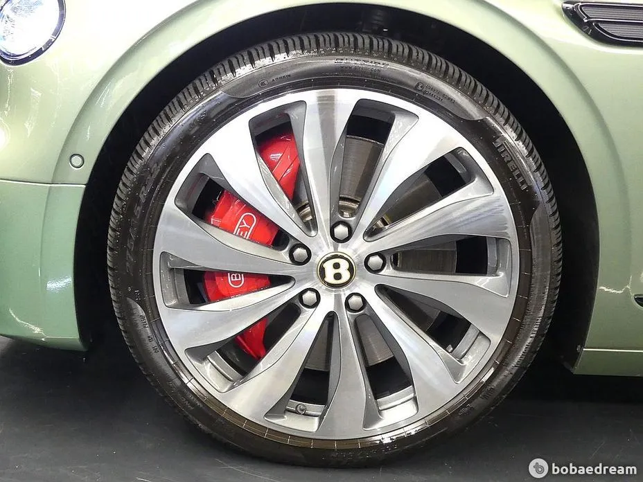 Bentley Flying Spur 2022 из KR, фото 5