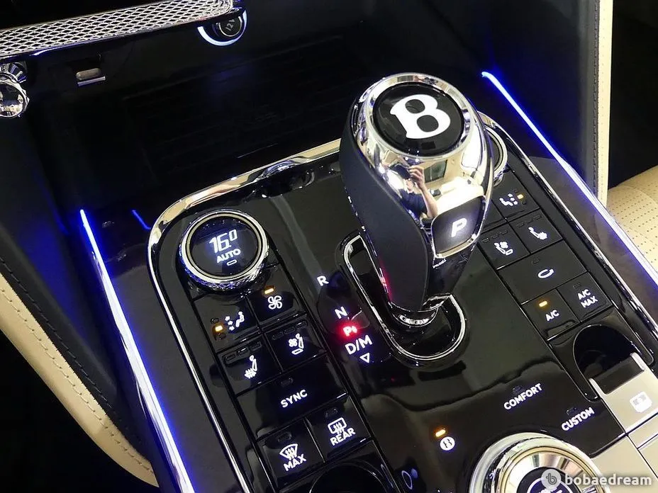 Bentley Flying Spur 2022 из KR, фото 10